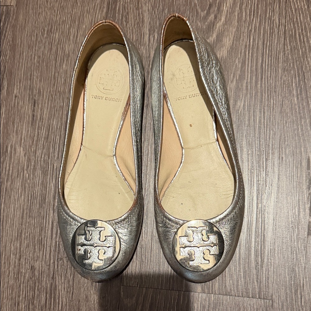 Tory Burch Metallic Silver Loafers